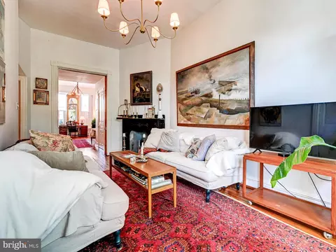 Living - 2127 E Baltimore St, Baltimore, MD 21231 photo 2 of 3