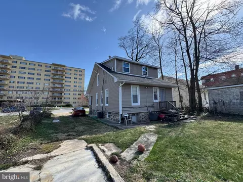 7118 Park Heights Ave, Baltimore, MD 21215 photo 3