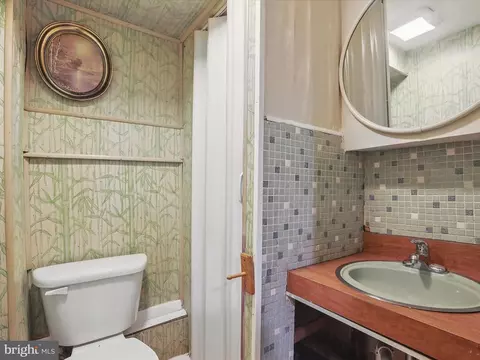 5516 Cedonia Ave, Baltimore, MD 21206 photo 22