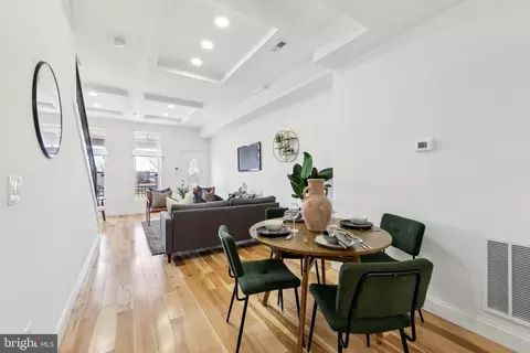 Entry Way - 1756 E North Ave, Baltimore, MD 21213 photo 4 of 7