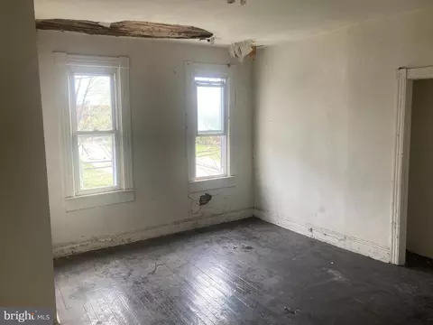 2311 E Preston St, Baltimore, MD 21213 photo 4
