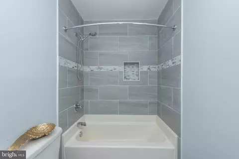 Bath - 1127 N Stricker St, Baltimore, MD 21217 photo 3 of 3