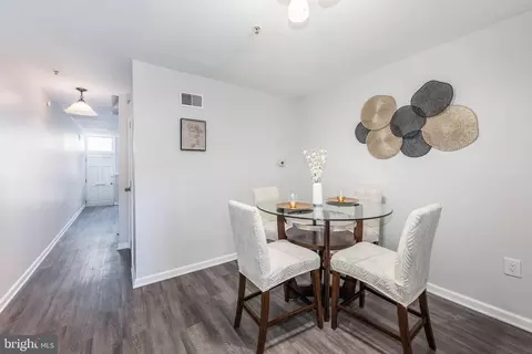 Dining - 1127 N Stricker St, Baltimore, MD 21217 photo 1 of 2
