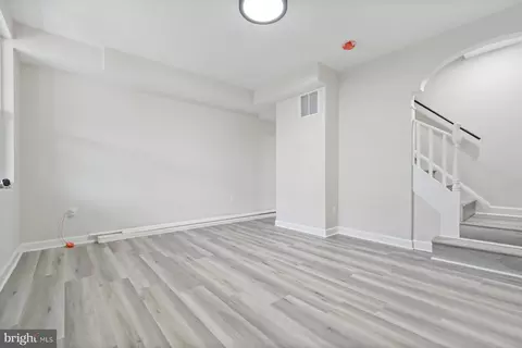 3236 Kenyon Ave, Baltimore, MD 21213 photo 5