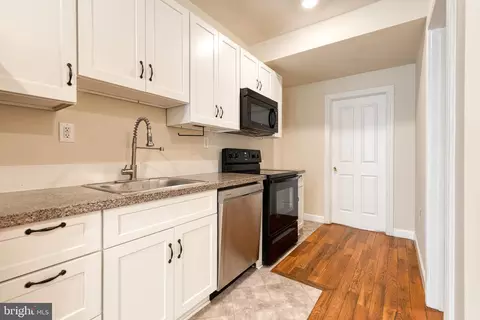 Entry Way - 422 E Lanvale St, Baltimore, MD 21202 photo 5 of 6