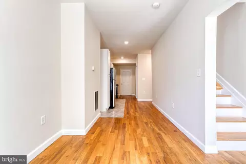 Entry Way - 422 E Lanvale St, Baltimore, MD 21202 photo 2 of 6