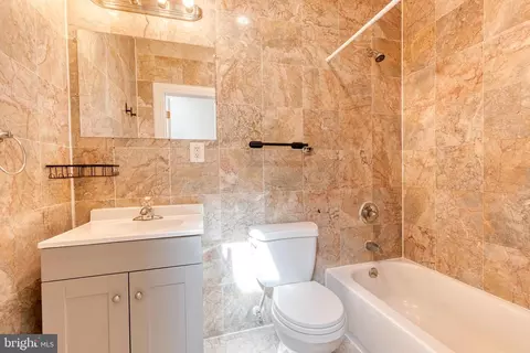 Bath - 422 E Lanvale St, Baltimore, MD 21202 photo 3 of 3