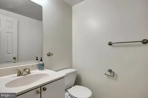 5221 Tabard Ct, Baltimore, MD 21212 photo 7