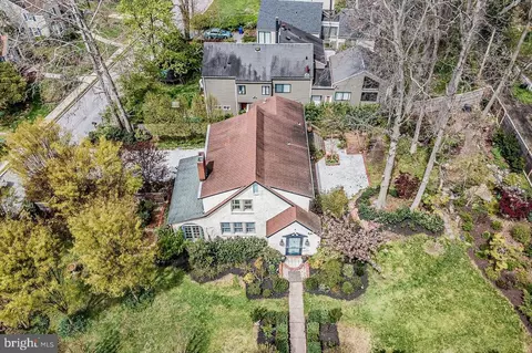 View/Area - 2244 Crest Rd, Baltimore, MD 21209 photo 2 of 5