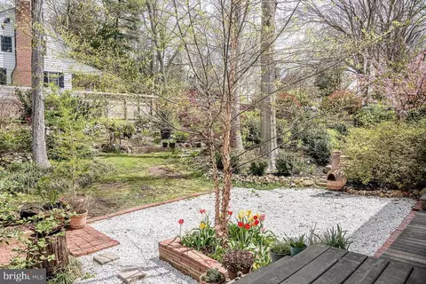 Exterior - 2244 Crest Rd, Baltimore, MD 21209 photo 7 of 17