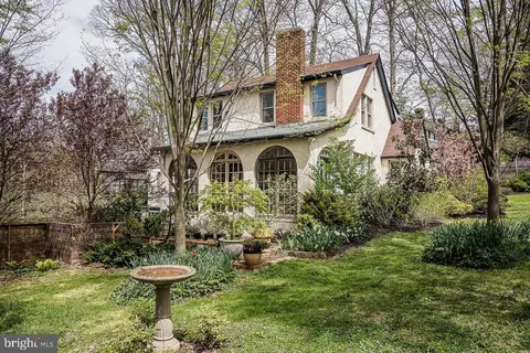 Exterior - 2244 Crest Rd, Baltimore, MD 21209 photo 4 of 17