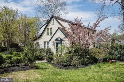 Exterior - 2244 Crest Rd, Baltimore, MD 21209 photo 17 of 17