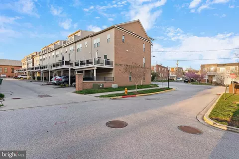 Exterior - 834 Oldham St, Baltimore, MD 21224 photo 7 of 8