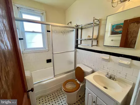 Bath - 43 Talbott St, Baltimore, MD 21225 photo 1 of 1