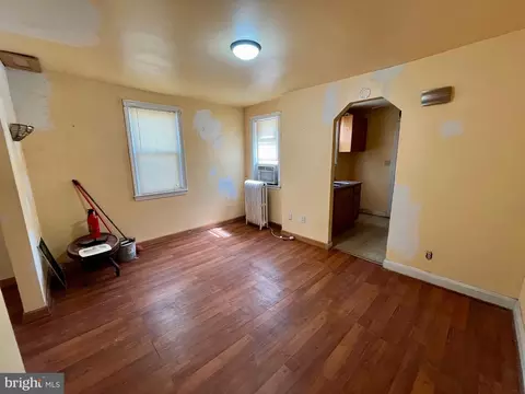 Living - 43 Talbott St, Baltimore, MD 21225 photo 2 of 3
