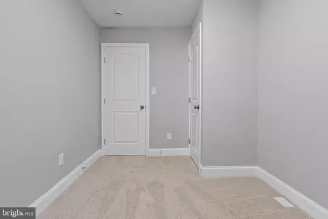 Entry Way - 1641 Northwick Rd, Baltimore, MD 21218 photo 4 of 6