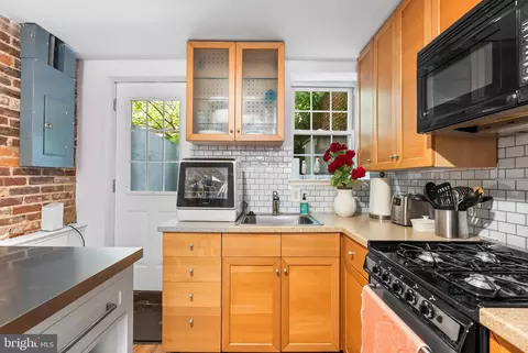 Kitchen - 1812 Lancaster St, Baltimore, MD 21231 photo 3 of 4