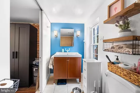 Bath - 1812 Lancaster St, Baltimore, MD 21231 photo 3 of 3