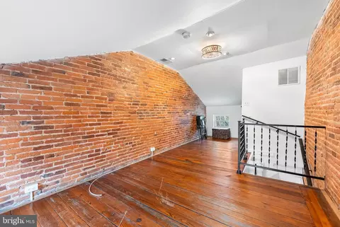 Entry Way - 1812 Lancaster St, Baltimore, MD 21231 photo 6 of 6