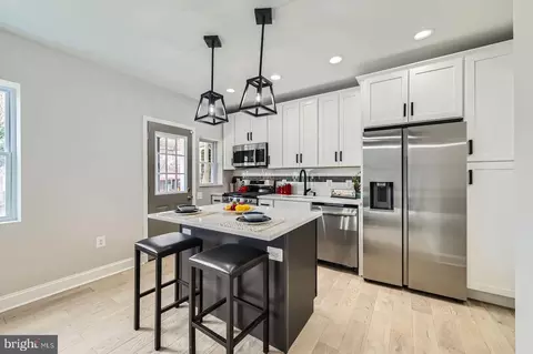 Kitchen - 109 Denison St, Baltimore, MD 21229 photo 2 of 6