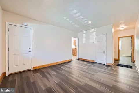 Living - 147 Denison St, Baltimore, MD 21229 photo 2 of 3