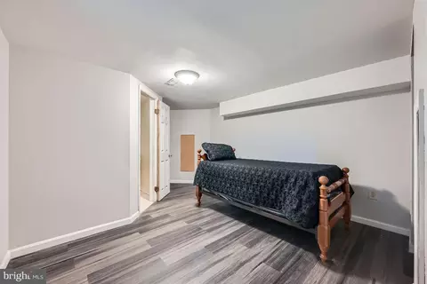 Bedroom - 147 Denison St, Baltimore, MD 21229 photo 2 of 3
