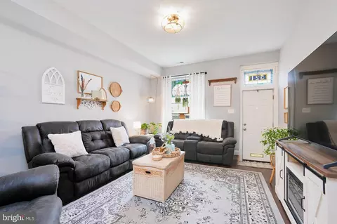 521 S Macon St, Baltimore, MD 21224 photo 4