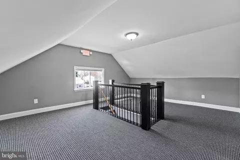 Entry Way - 4811 Laurel Ave, Baltimore, MD 21215 photo 5 of 8