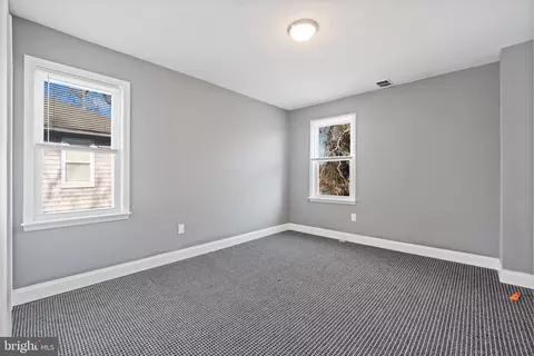 Bedroom - 4811 Laurel Ave, Baltimore, MD 21215 photo 4 of 4