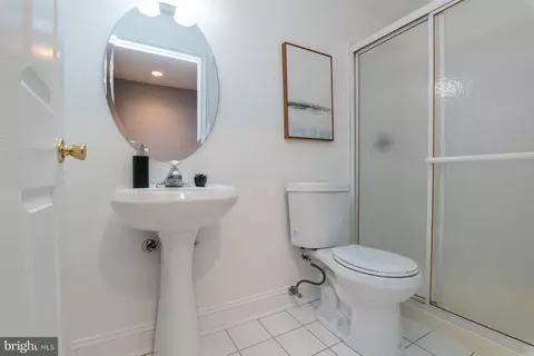 Bath - 1237 William St, Baltimore, MD 21230 photo 2 of 2