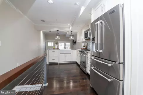 Entry Way - 1237 William St, Baltimore, MD 21230 photo 1 of 5