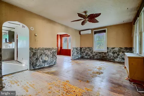 5312 Catalpha Rd, Baltimore, MD 21214 photo 5