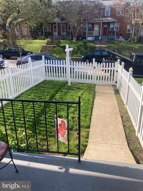 Exterior - 3541 Benzinger Rd, Baltimore, MD 21229 photo 2 of 5