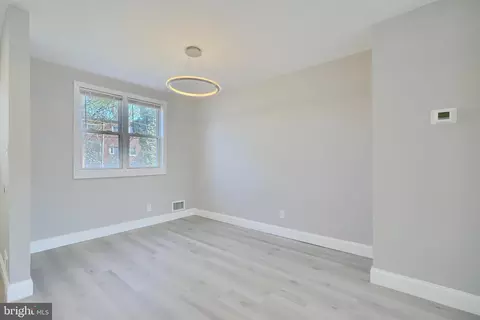 4110 Glenhunt Rd, Baltimore, MD 21229 photo 6