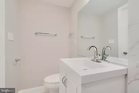 4110 Glenhunt Rd, Baltimore, MD 21229 photo 19