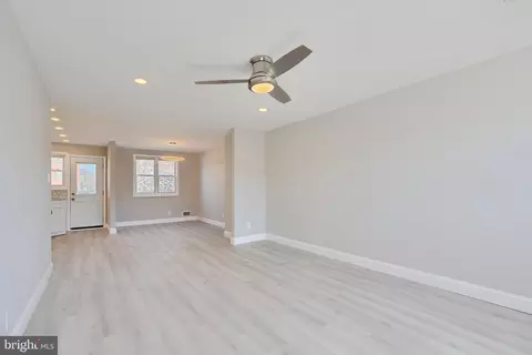 4110 Glenhunt Rd, Baltimore, MD 21229 photo 7