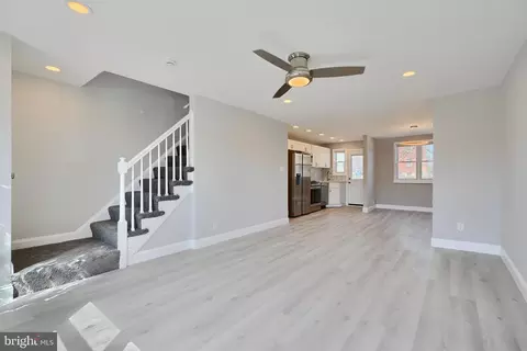 4110 Glenhunt Rd, Baltimore, MD 21229 photo 9