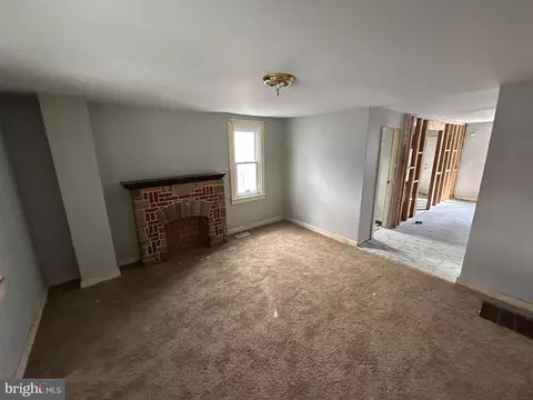 Living - 5423 Jonquil Ave, Baltimore, MD 21215 photo 1 of 2