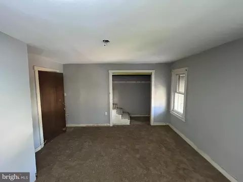 Entry Way - 5423 Jonquil Ave, Baltimore, MD 21215 photo 3 of 3