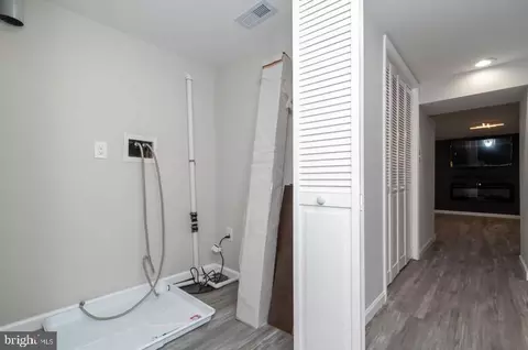Entry Way - 1426 E Cold Spring Ln, Baltimore, MD 21239 photo 4 of 4