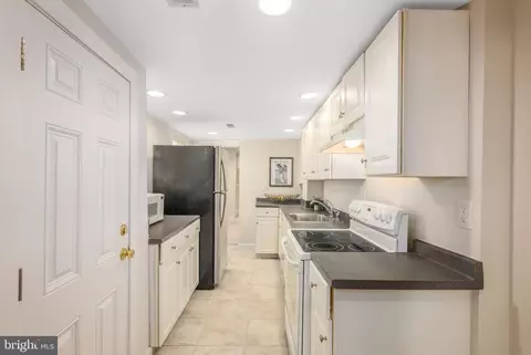 139 E West St, Baltimore, MD 21230 photo 9