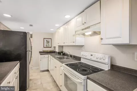 139 E West St, Baltimore, MD 21230 photo 11