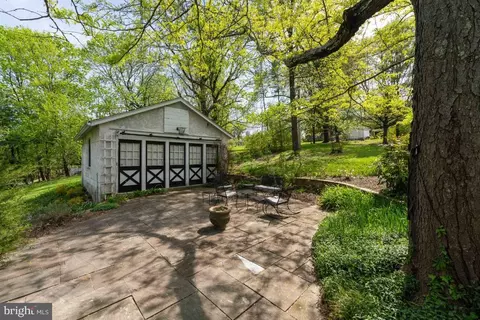 Exterior - 1807 Kenway Rd, Baltimore, MD 21209 photo 6 of 11
