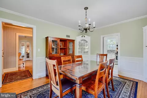 1122 Bellemore Rd, Baltimore, MD 21210 photo 8