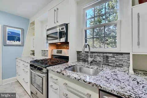1122 Bellemore Rd, Baltimore, MD 21210 photo 13