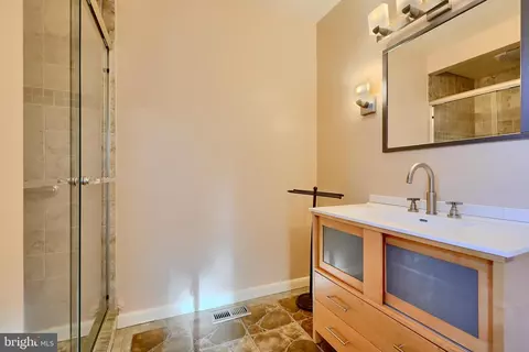 1122 Bellemore Rd, Baltimore, MD 21210 photo 24