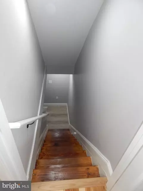 Entry Way - 3817 8th St, Baltimore, MD 21225 photo 5 of 7