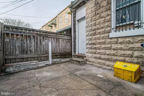 Exterior - 102 E Avenue Ave N, Baltimore, MD 21224 photo 4 of 4