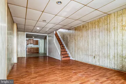 Living - 102 E Avenue Ave N, Baltimore, MD 21224 photo 3 of 3