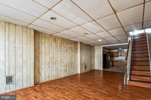 Living - 102 E Avenue Ave N, Baltimore, MD 21224 photo 2 of 3